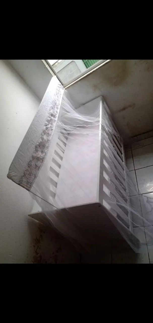 Lindo berço branco 