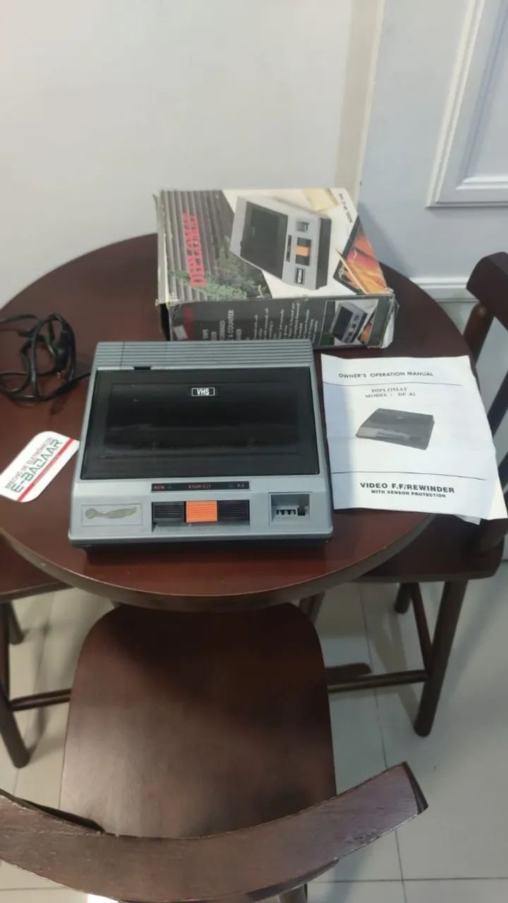 Rebobinador de Fita VHS Diplomat DP-82 VHS