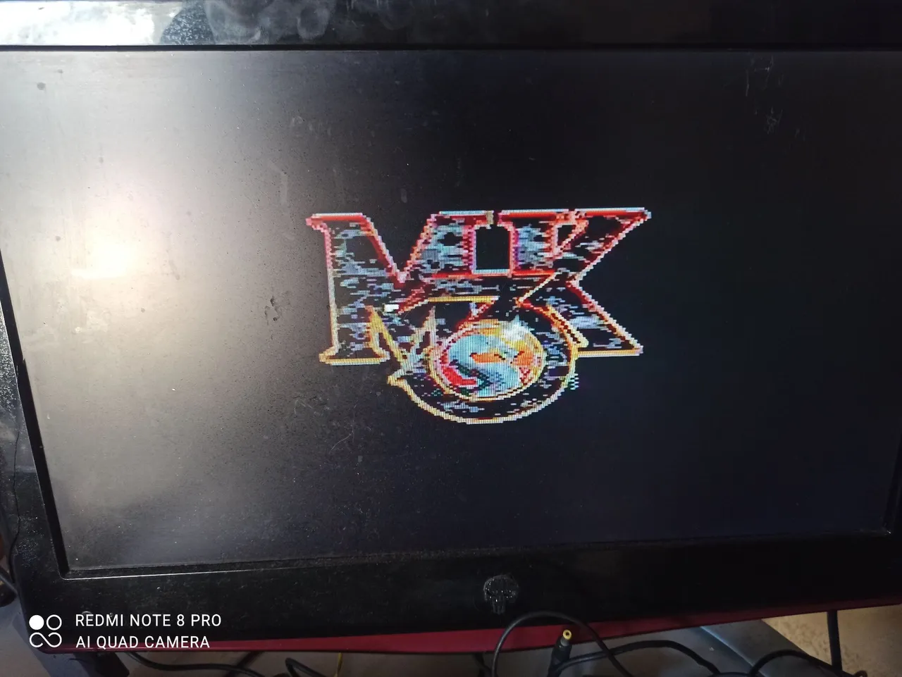 Mega drive 3 com 7 cartuchos,leia a descrição**