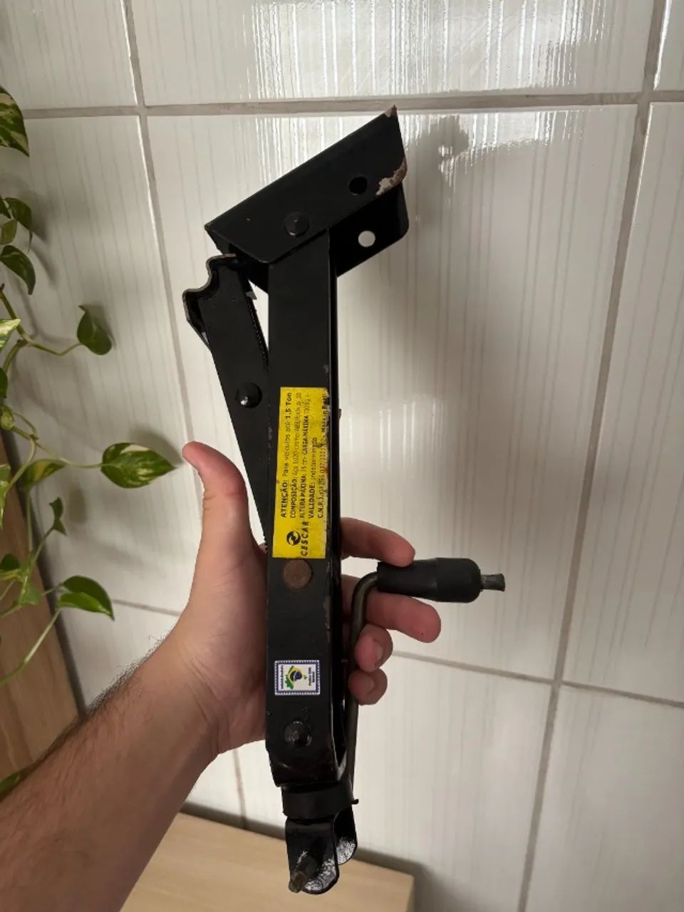 Autovex Universal Knee-Type Jack with 600 kg Capacity64750670245891120