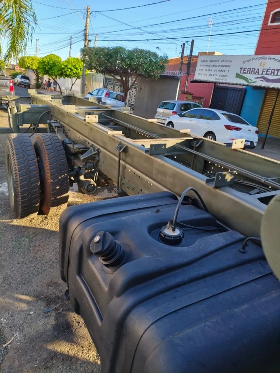 Caminhão Militar 1720 4X4 Munck Madal  - Foto 6