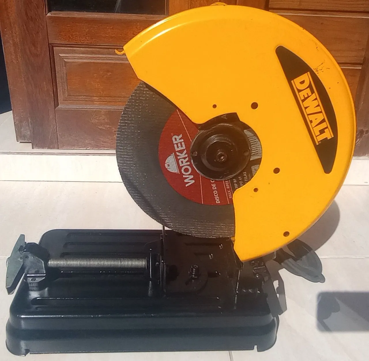 Serra de Corte Rápido Dewalt 14" D28730-B2