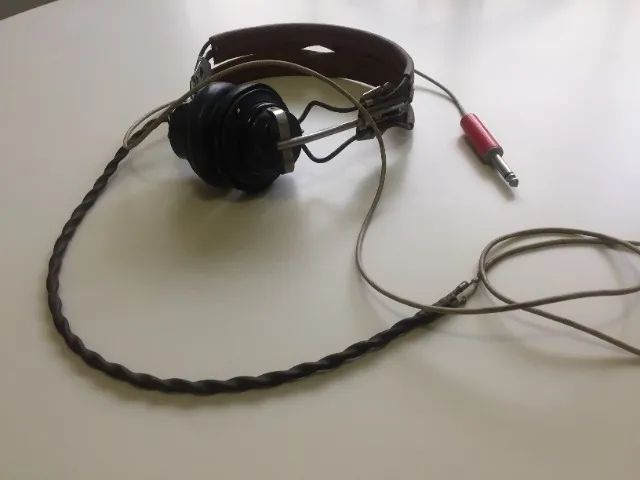Fone de Ouvido Antigo - raridade - Foto 5