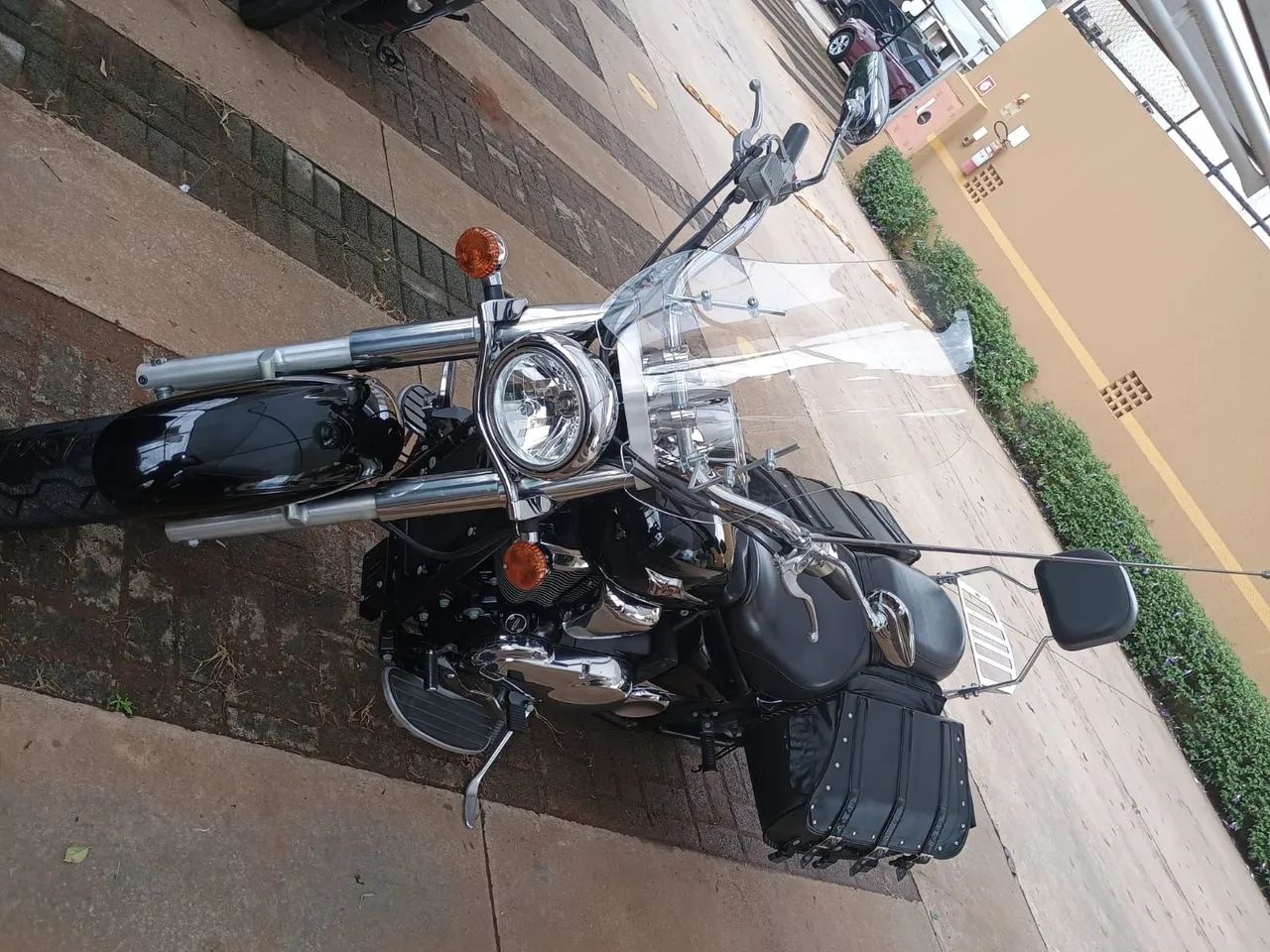 Kawasaki Vulcan 900 Custom - Foto 3