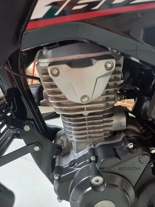 Titan 160 2023/2024 com 7050 km valor 19,000 - Foto 6