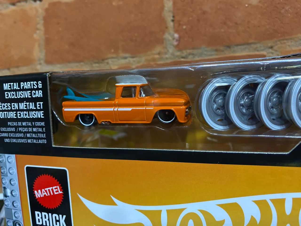 Hotwheels Custom 62 Chevy Pickup - Brick Shop - Lego da Hotwheels