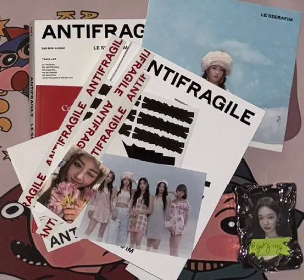 Album antifragile le sserafim