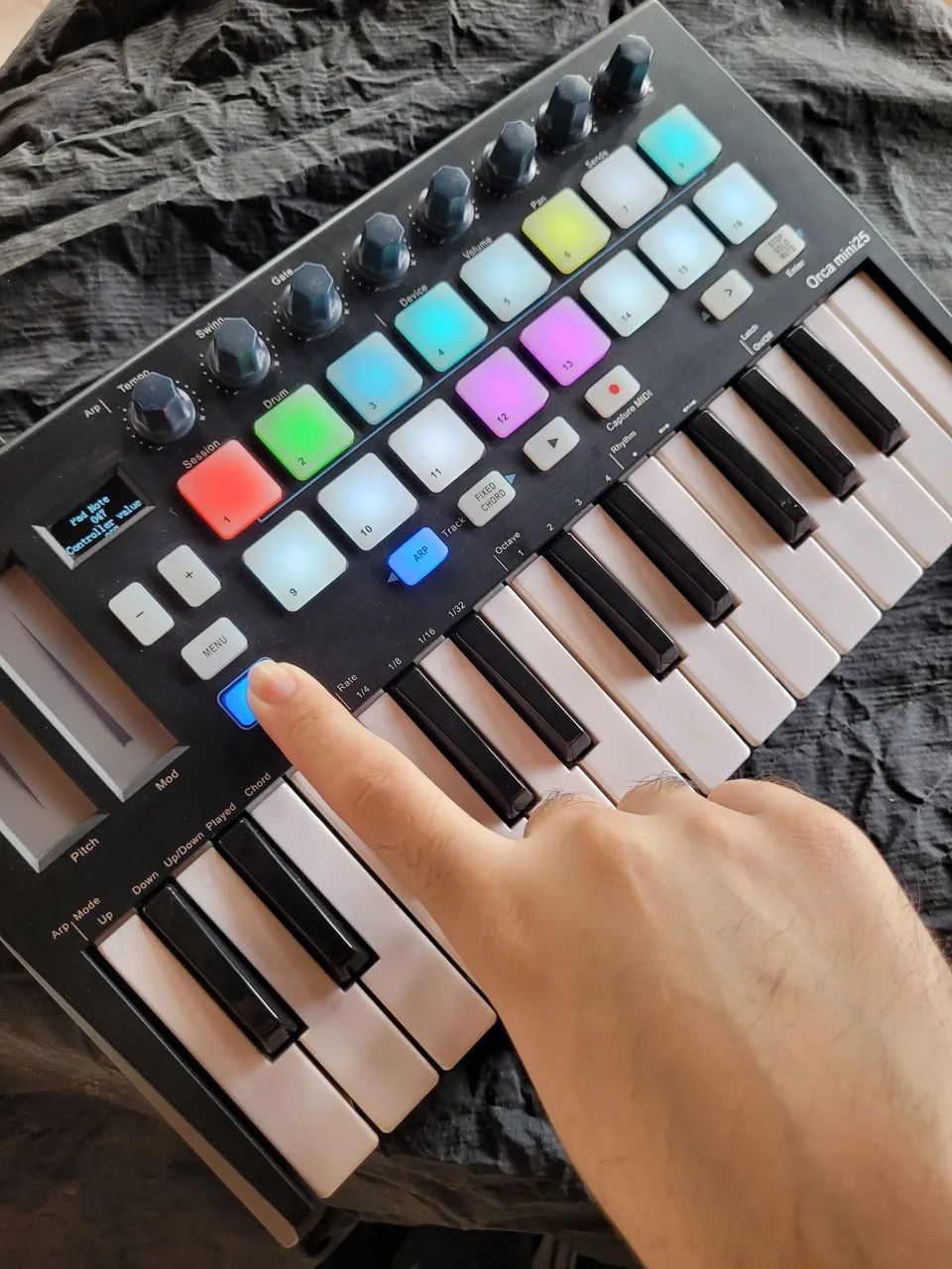 Controlador Midi Worlde Orca Mini 25 - Instrumentos musicais