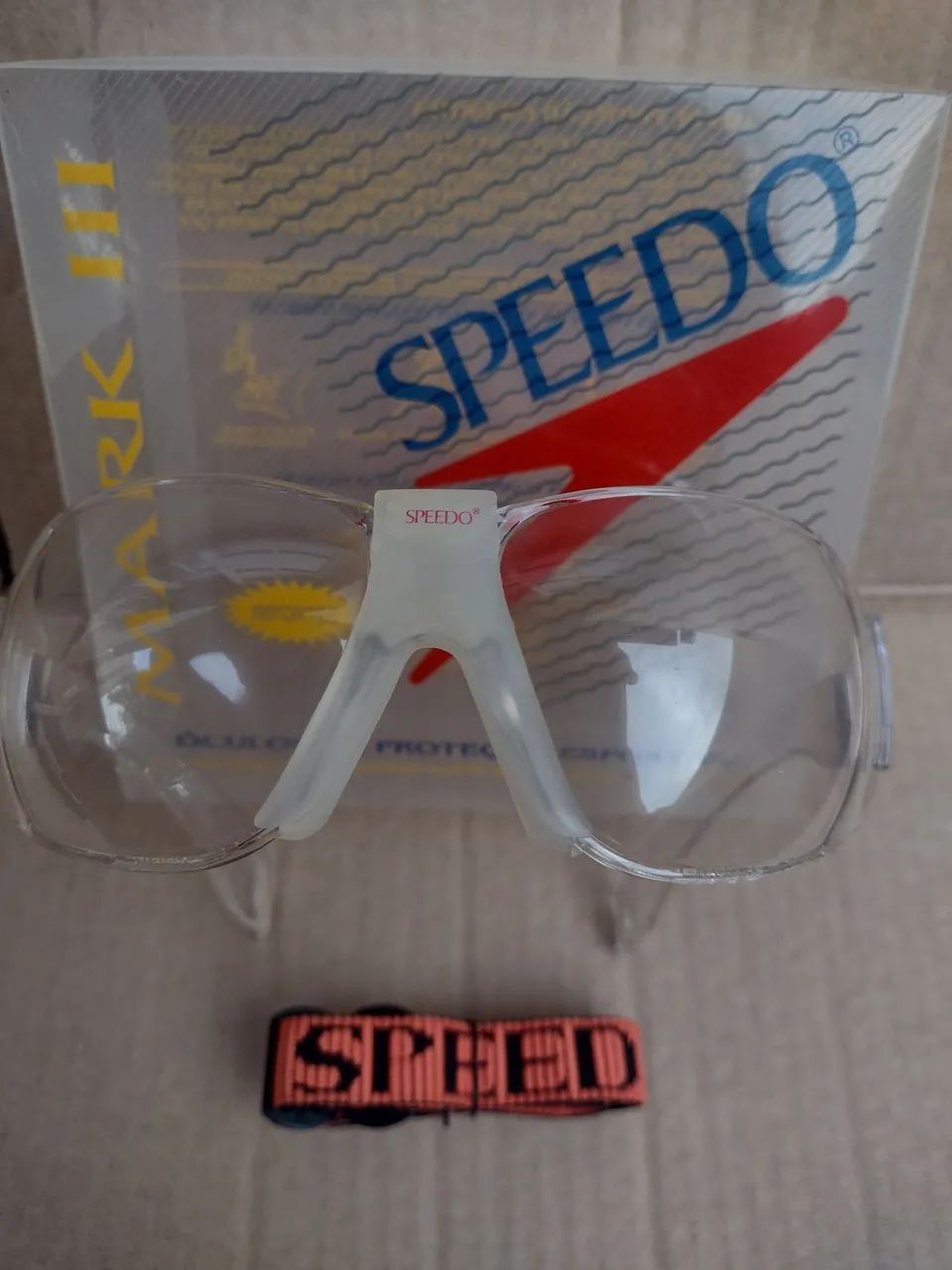 Óculos de proteção esportiva Speedo - Foto 2