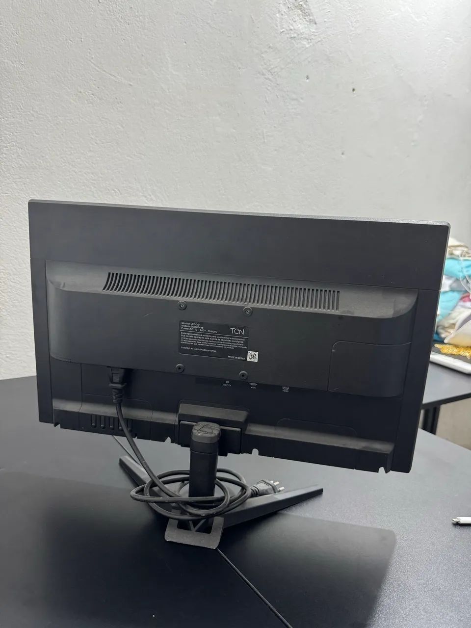 AOC 20 inch monitor brand new64308002386690122