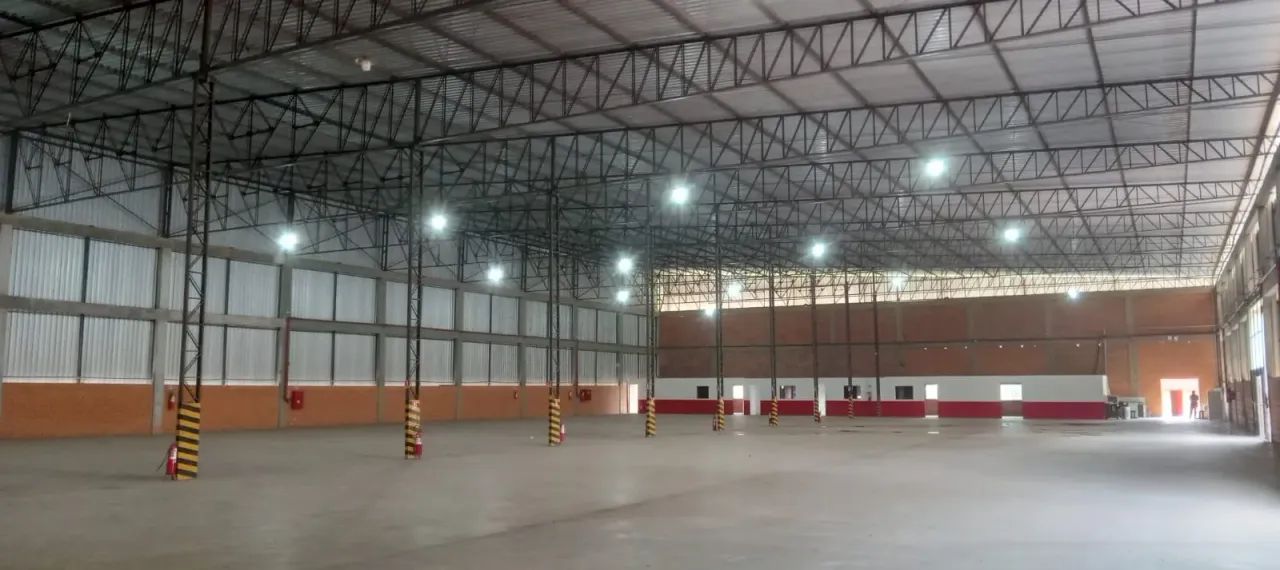 Galpão medindo 3000 m2 Próx. a av, do Turismo! - Foto 4