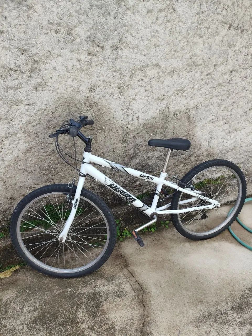 Bicicleta aro 24 com marcha  - Foto 2