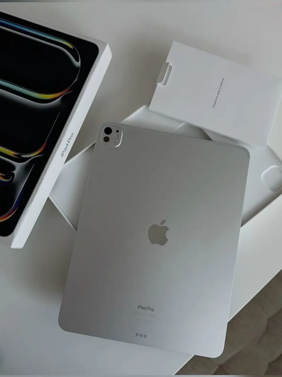 iPad 11 Pro 256gb chip m4* & ( Apple Pencil 2 ) - Celulares e