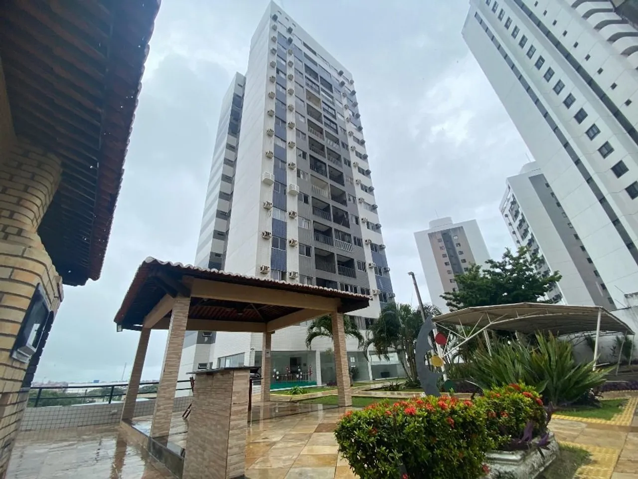 Apartamento com 2 dormitórios para alugar, 62 m² por R$ 2.200,00/mês - Petrópolis - Natal/