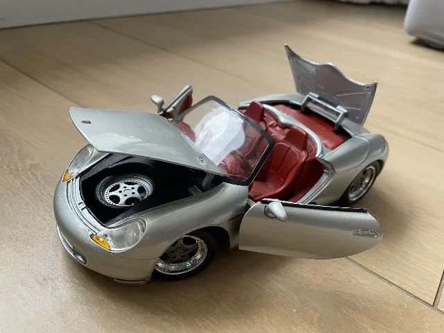Porsche Boxster 1/18 Maisto  - Foto 4