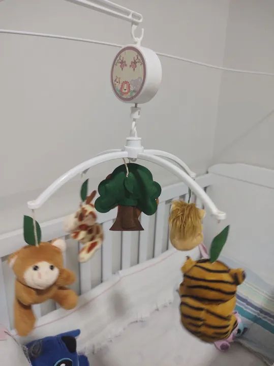 Móbile de berço com animais da selva - Foto 2
