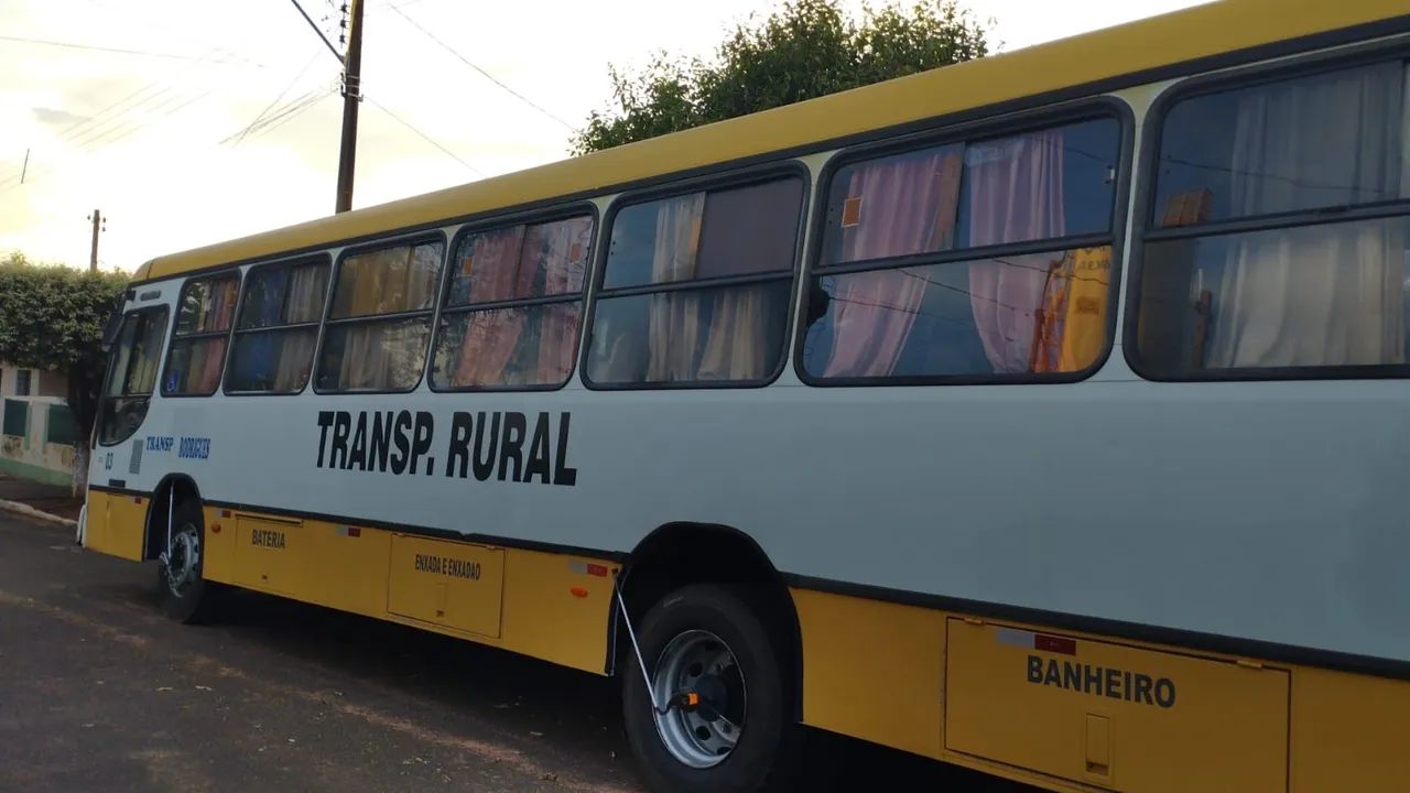 Ônibus em ótimo estado - Foto 2