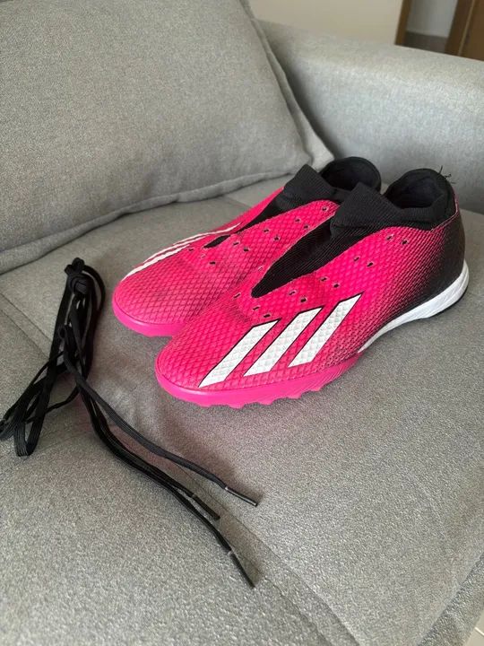 Chuteira Adidas 