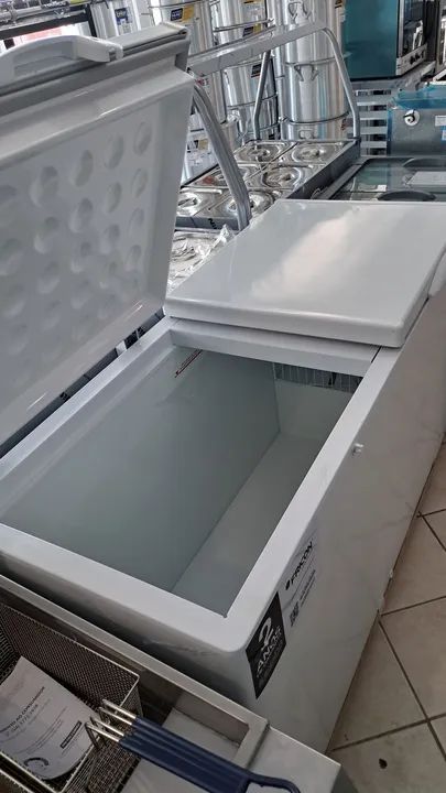 A. Freezer 503 litros Horizontal Fricon 2 anos de garantia  - Foto 3