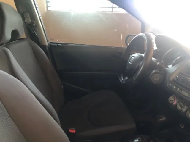 Honda fit 1.4 um pouco rodado 
