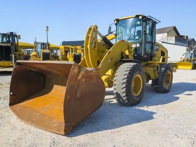 Pá carregadeira Caterpillar 938K 2014 revisada