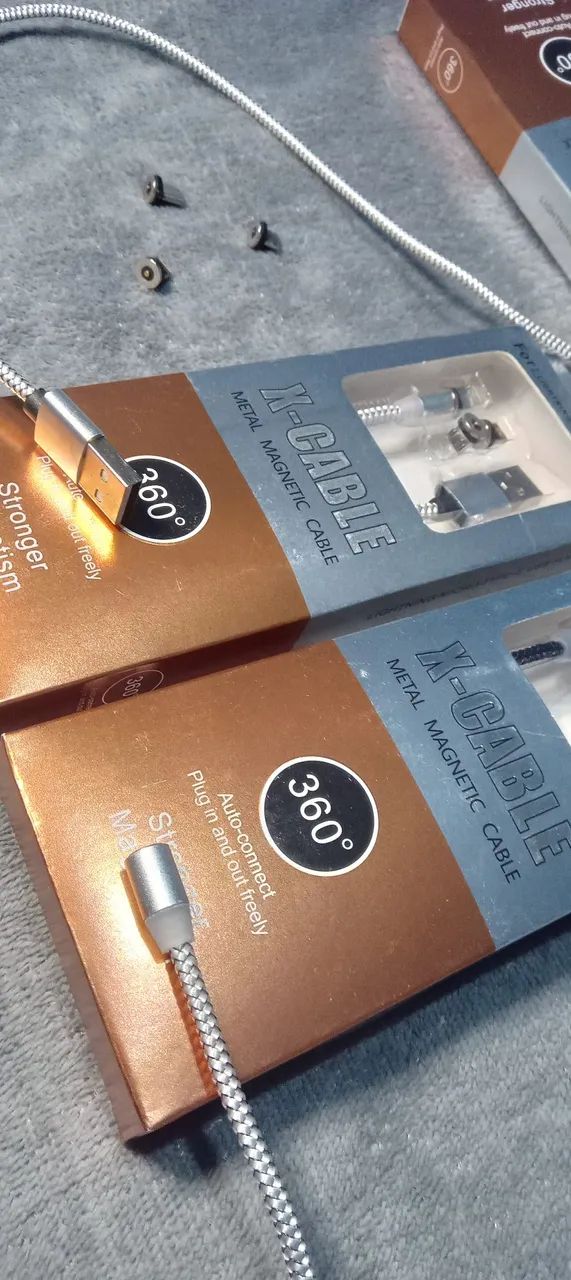 Cabo USB magnético, 1mt e com 3 pontas
