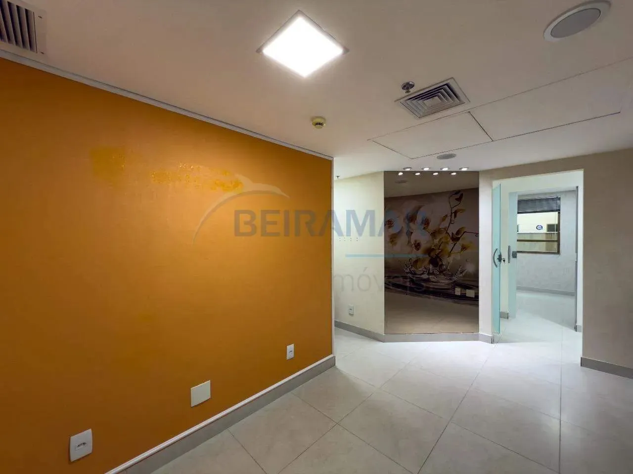 Sala comercial no Edifício Brasil XXI - Asa Sul