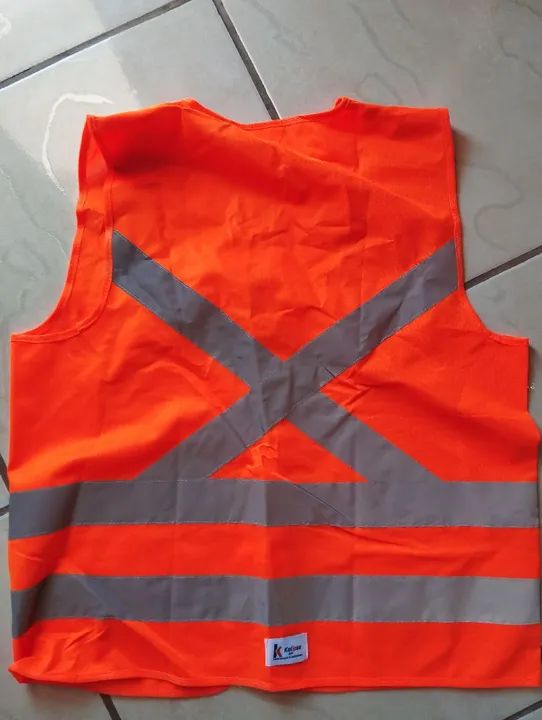 Colete refletivo e bota de segurança  - Foto 3
