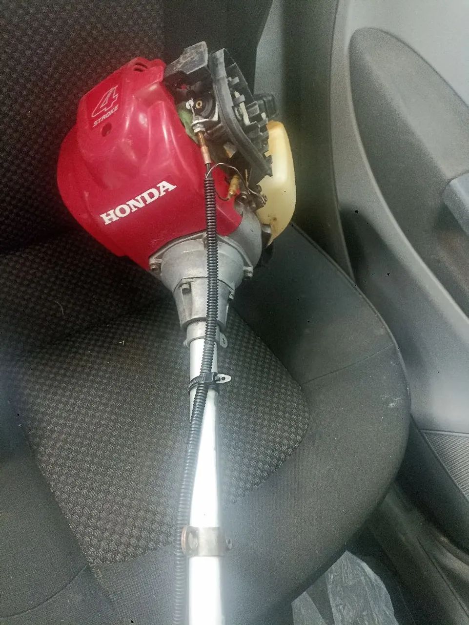 Roçadeira Honda UmK 450t 50cc 4 tempos uso profissional  - Foto 2