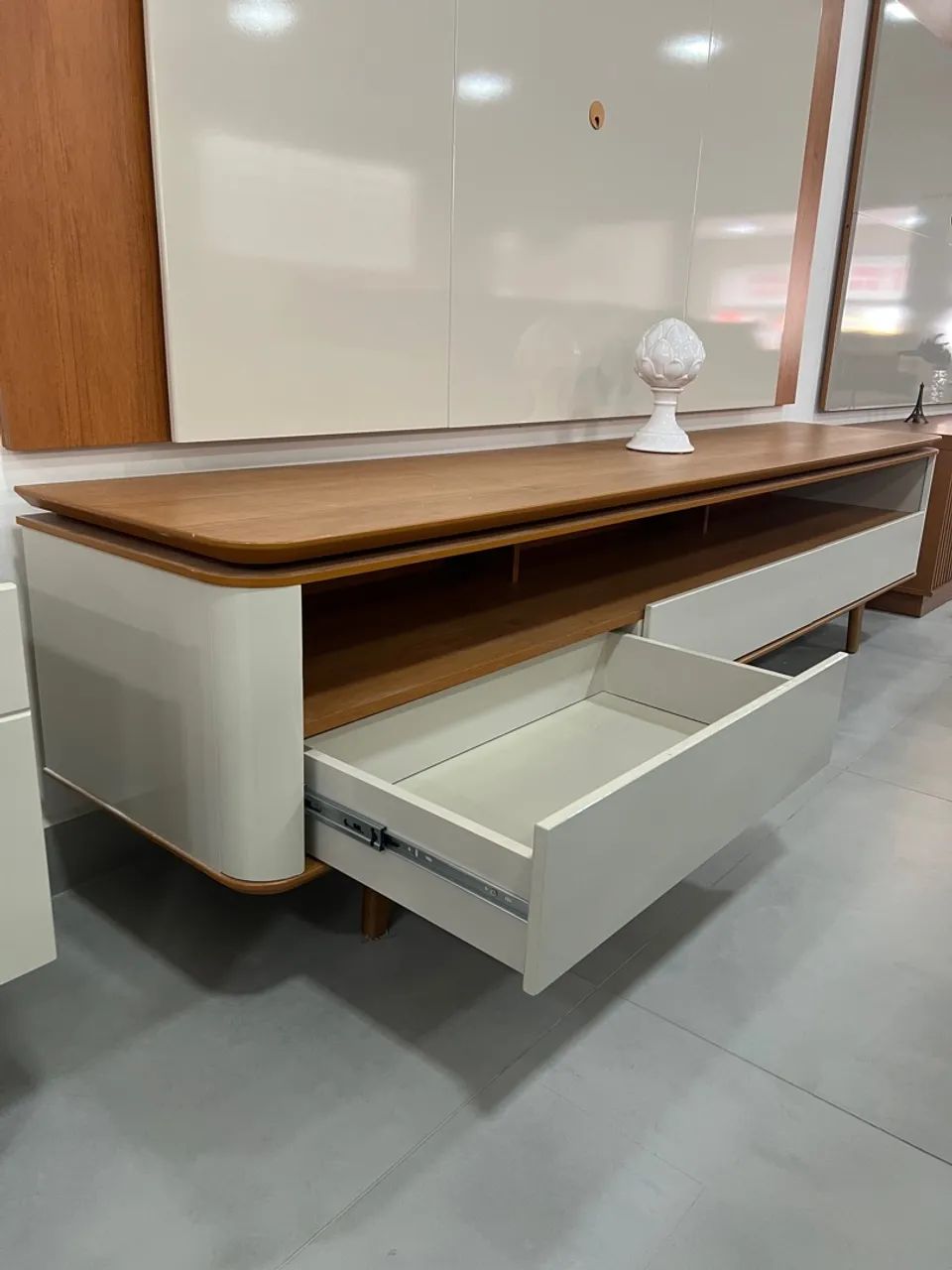 Painel e Rack Moderno com 1,80m APENAS 2.690,00  - Foto 2