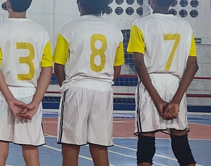 Fardamentos de time(camisa e shorts)