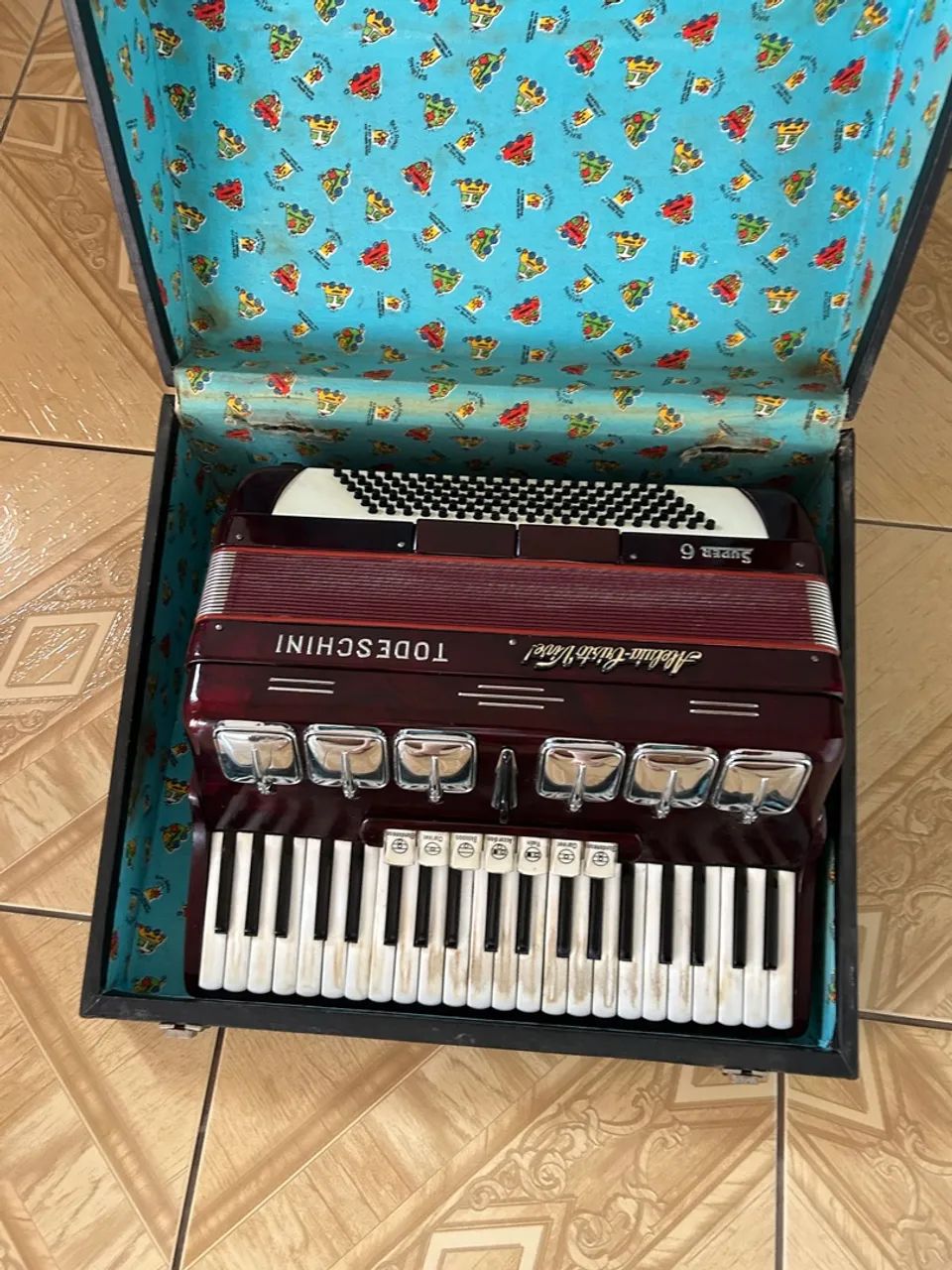 Acordeon Todeschini super 6  - Foto 4