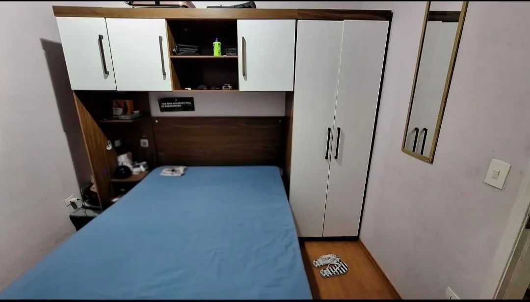 Guarda-roupa completo armários superiores e cabeceira - Foto 3