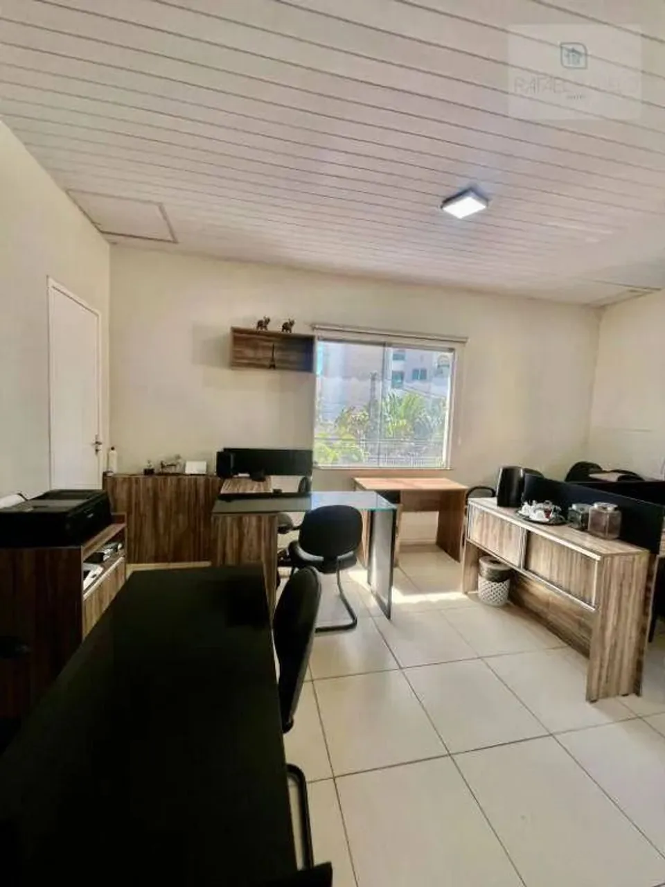 Sala comercial com 02 ambientes para alugar no bairro Cambeba.