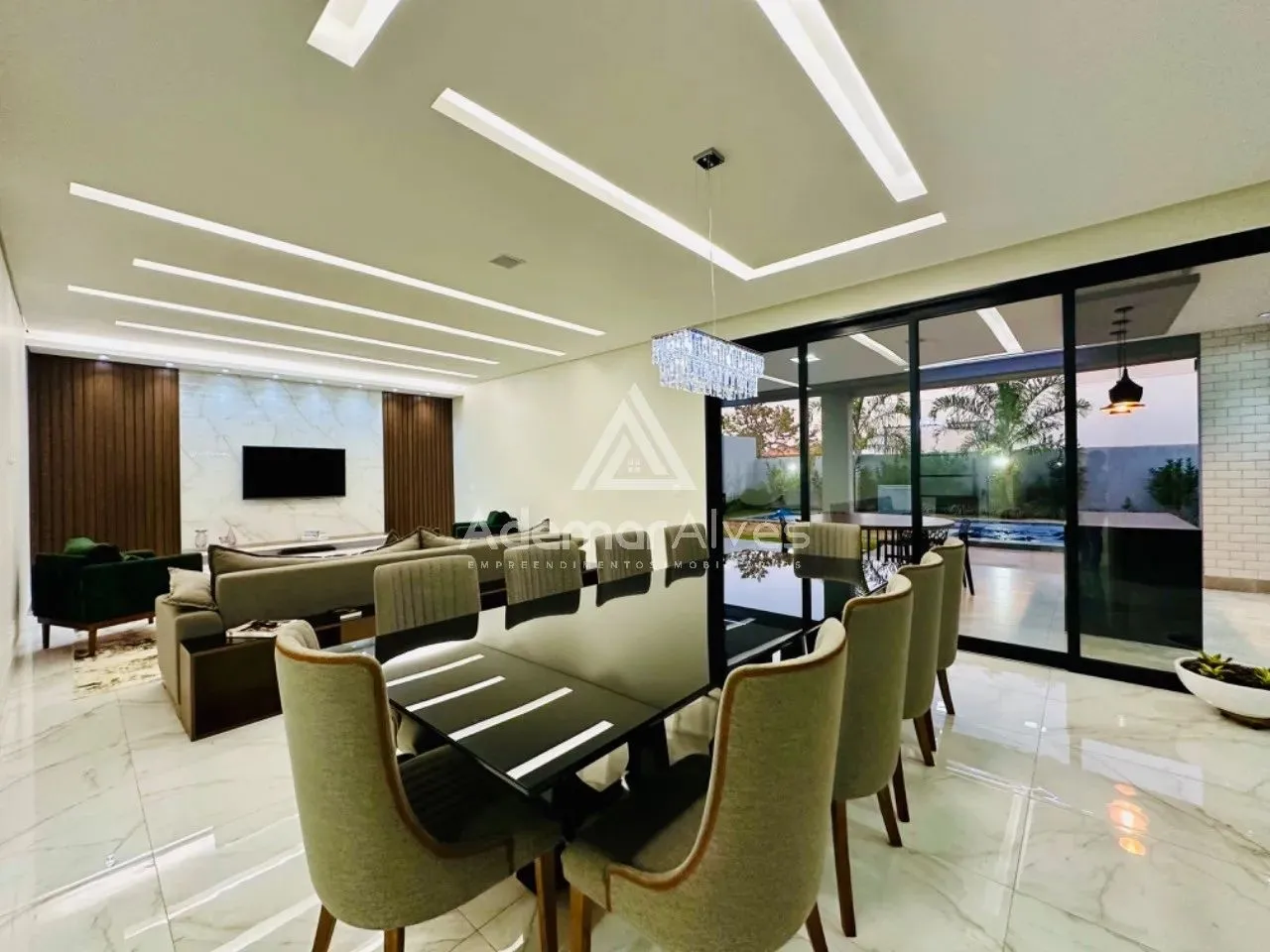ALTO DA BOA VISTA - SOBRADINHO-DF, EXCELENTE CASA TERREA COM 04 SUITES E LAZER COMPLETO CO