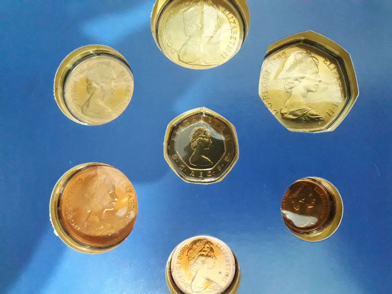 United Kingdom Uncirculated Coin Collection 1982 - Foto 2