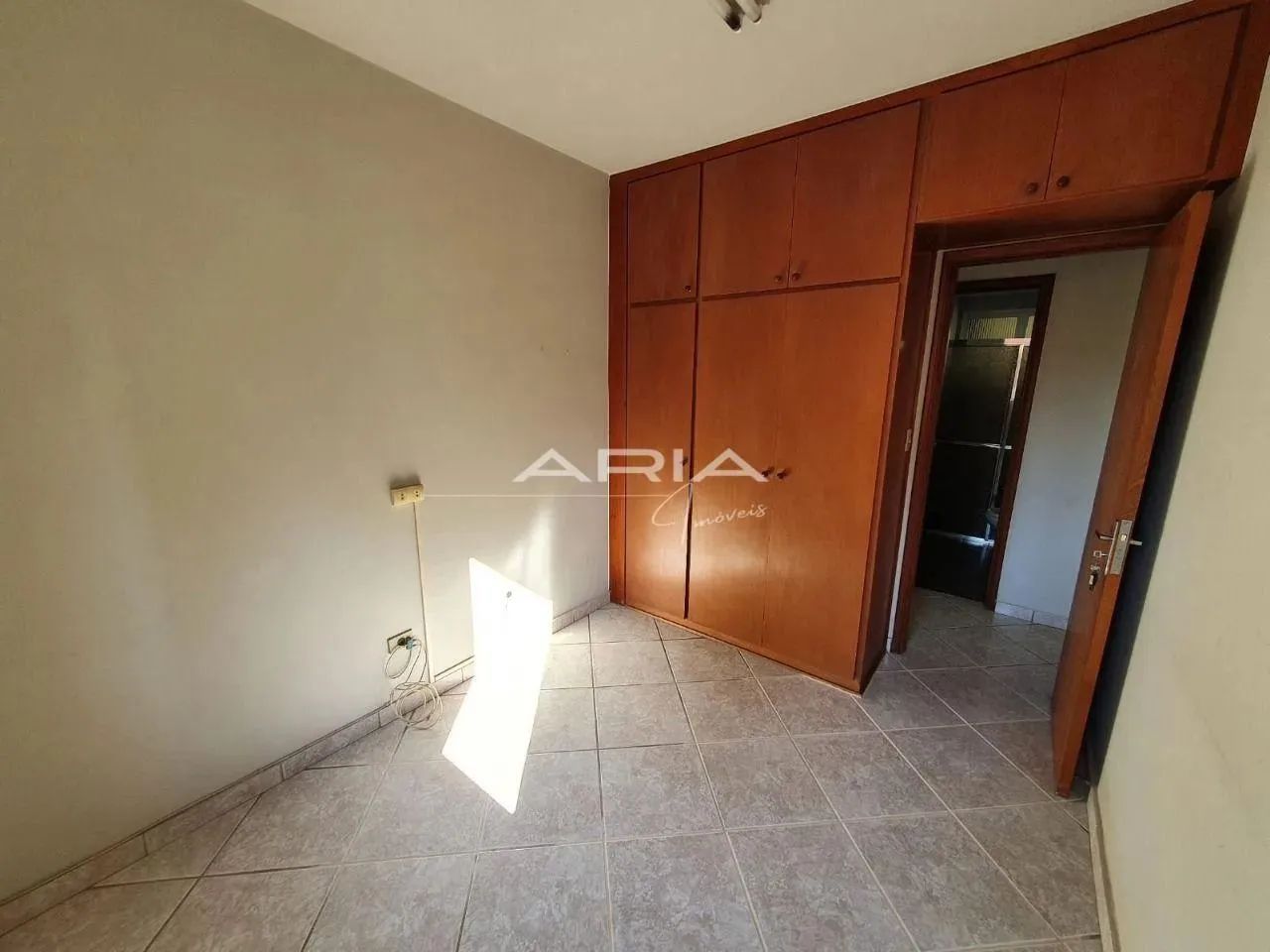 Ed. Amarilis - Centro, Londrina PR. Apartamento à venda com 3 dormitórios e suít - Foto 5