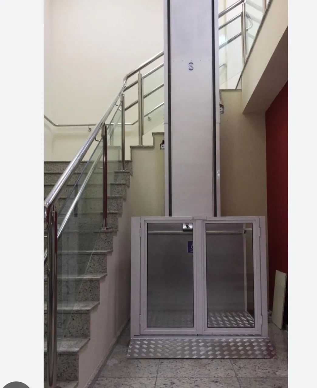 Plataforma elevatoria de fuso