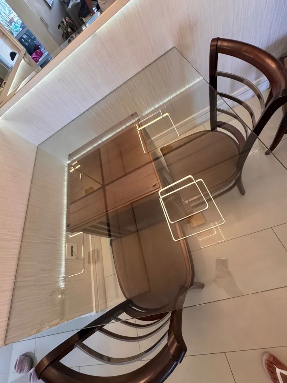 Mesa de Jantar Elegance com Cadeiras 1,40x1,40 - Foto 5