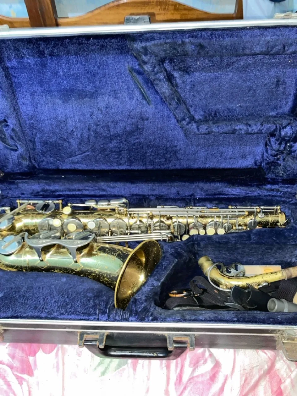 Saxofone Alto em Ótimo Estado