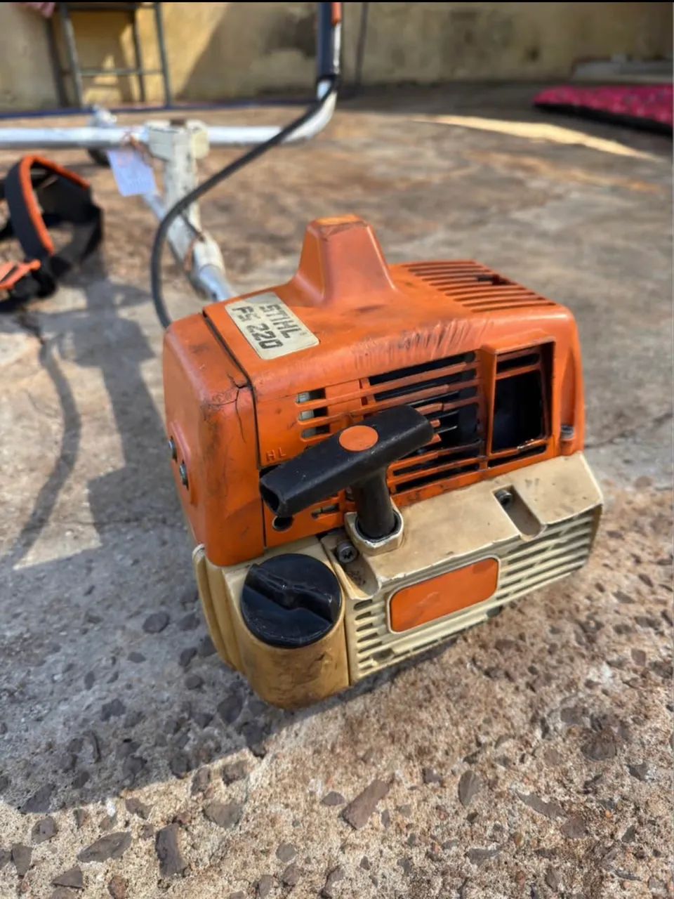 Roçadeira Stihl FS 220 - Foto 5