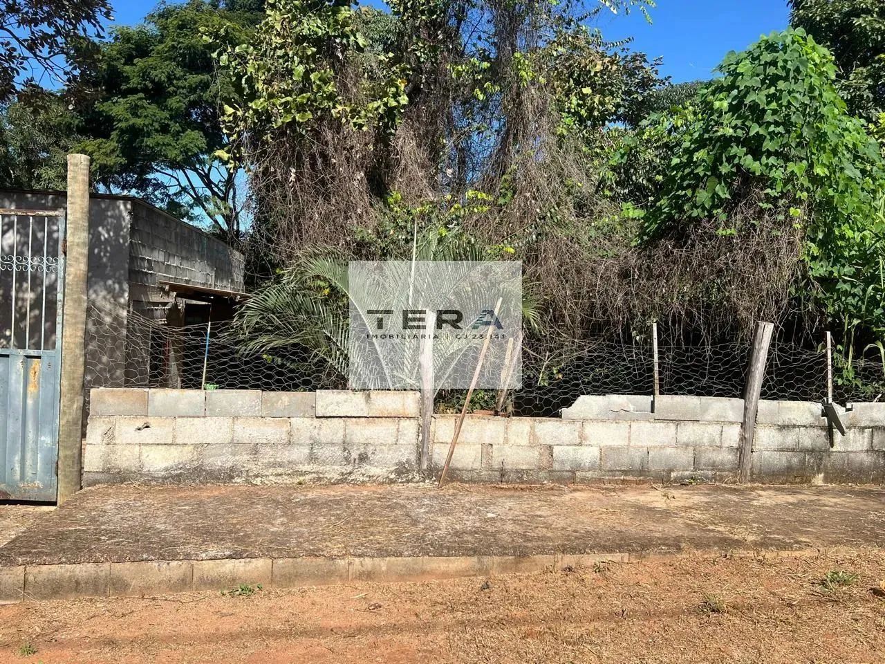Casa para Venda em Bela Vista de Goiás, Jardim Barcelona, 4 dormitórios, 2 banheiros - Foto 2