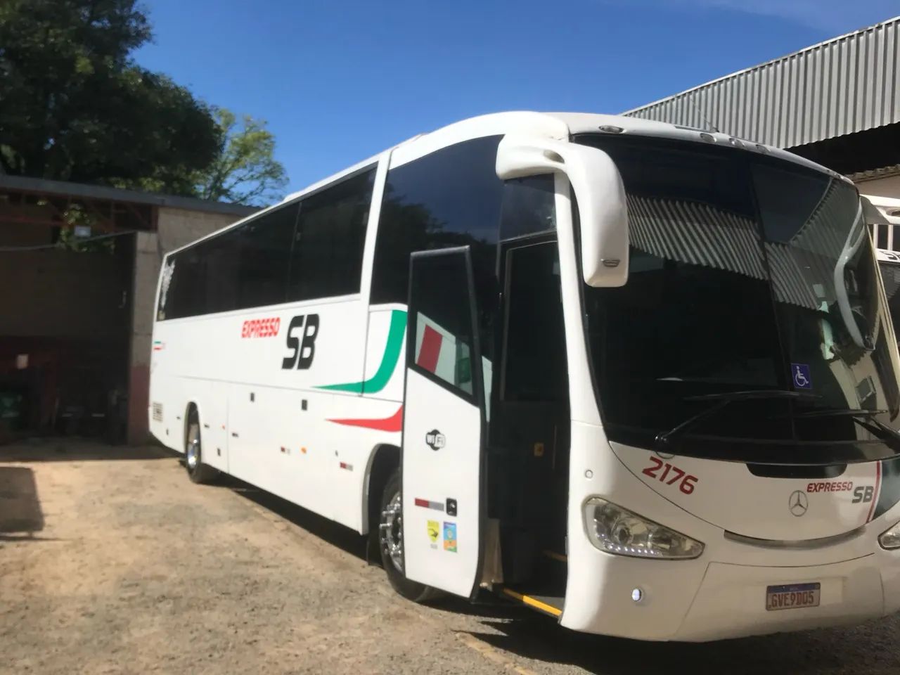 Ônibus rodoviário Mercedes O500RS 
