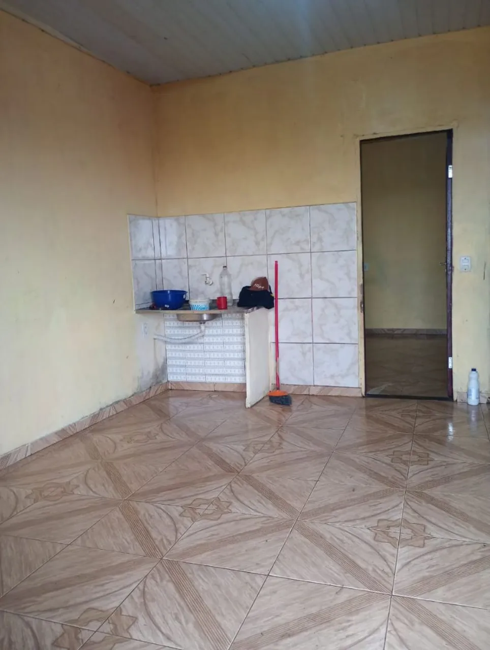 Alugo kitnet para casal