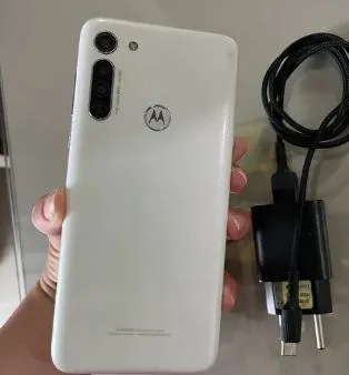 Moto G8 64 Gb branco