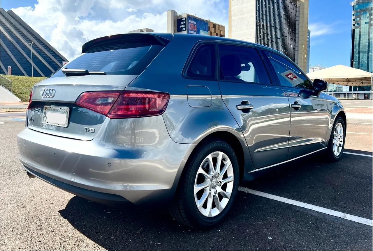 Audi A3 1.4 TFSI Sportback, 2016, pneus novos, revisado e todo original. Raridade! - Foto 3