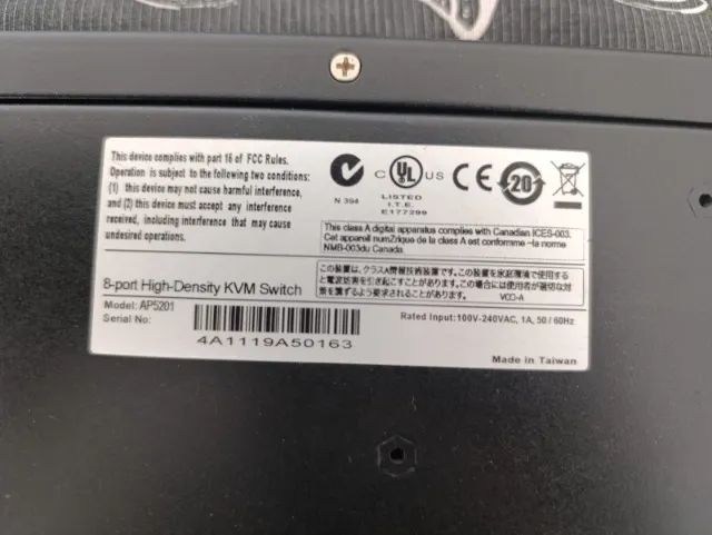 Apc Analog Kvm Switch 8-port Multi-platform Ap5201 (Usado) - Foto 3