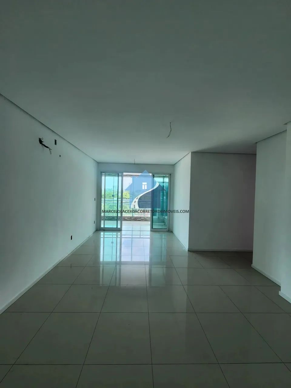 Apartamento no Topázio - Parque 10 de Novembro - Foto 3