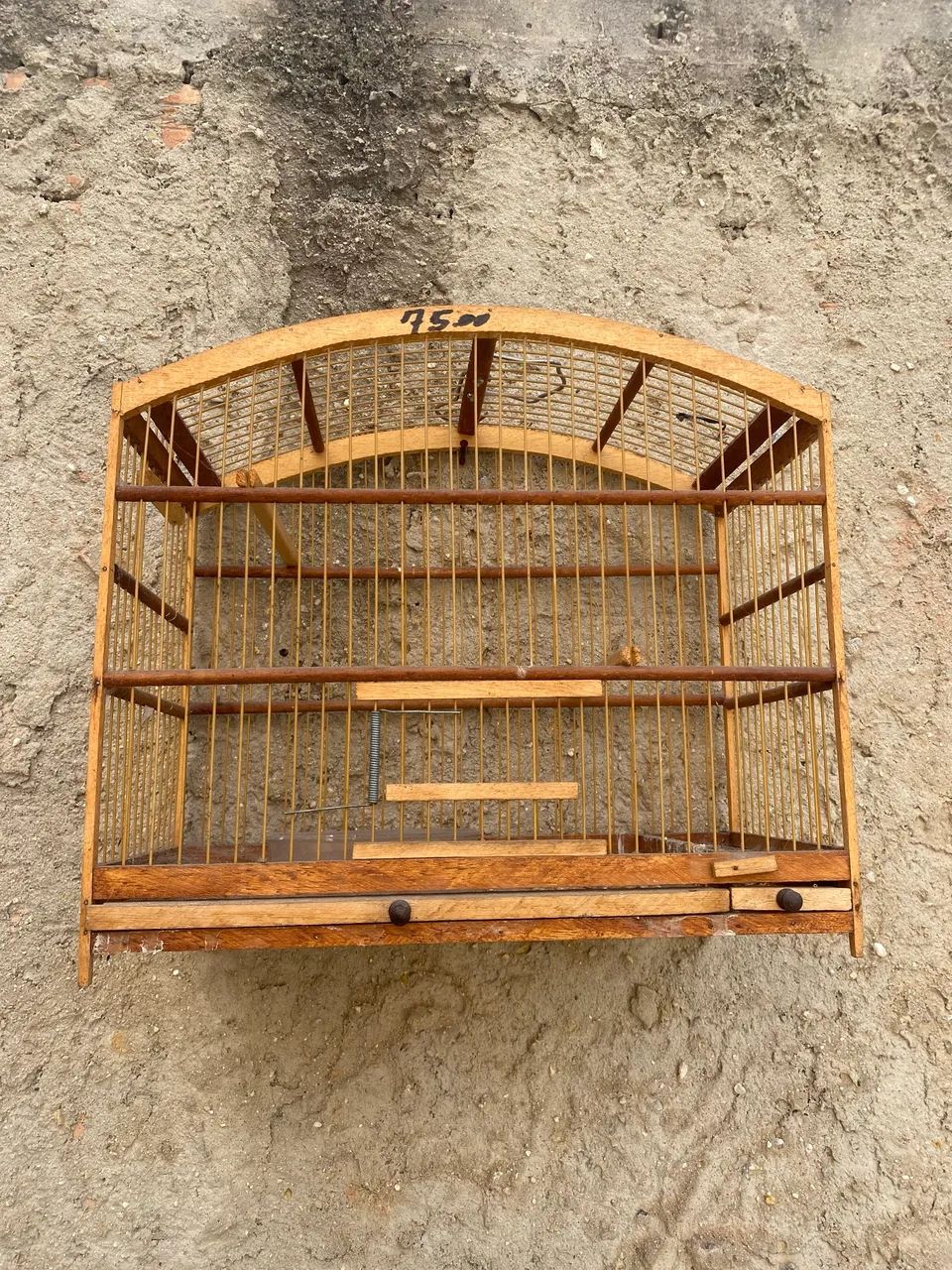 Selling 3 cages for 130