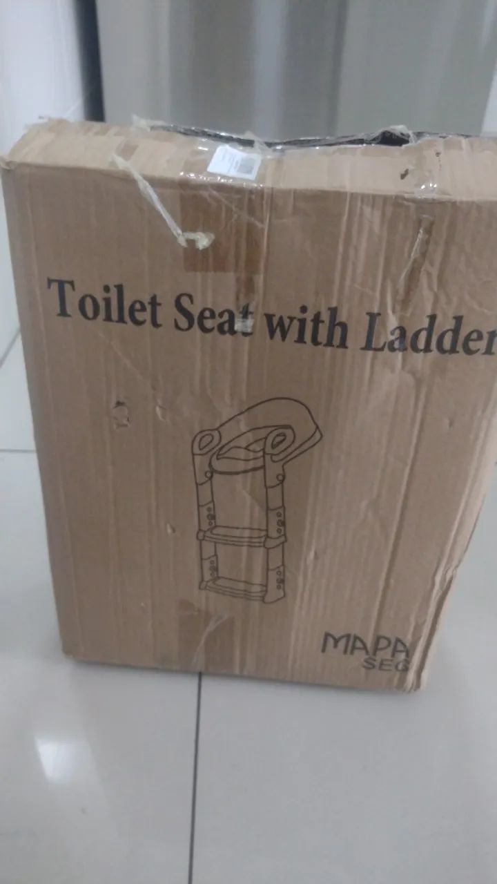 Redutor infantil para vaso sanitário com escada. Sem uso, montado apenas 1 vez. - Foto 3
